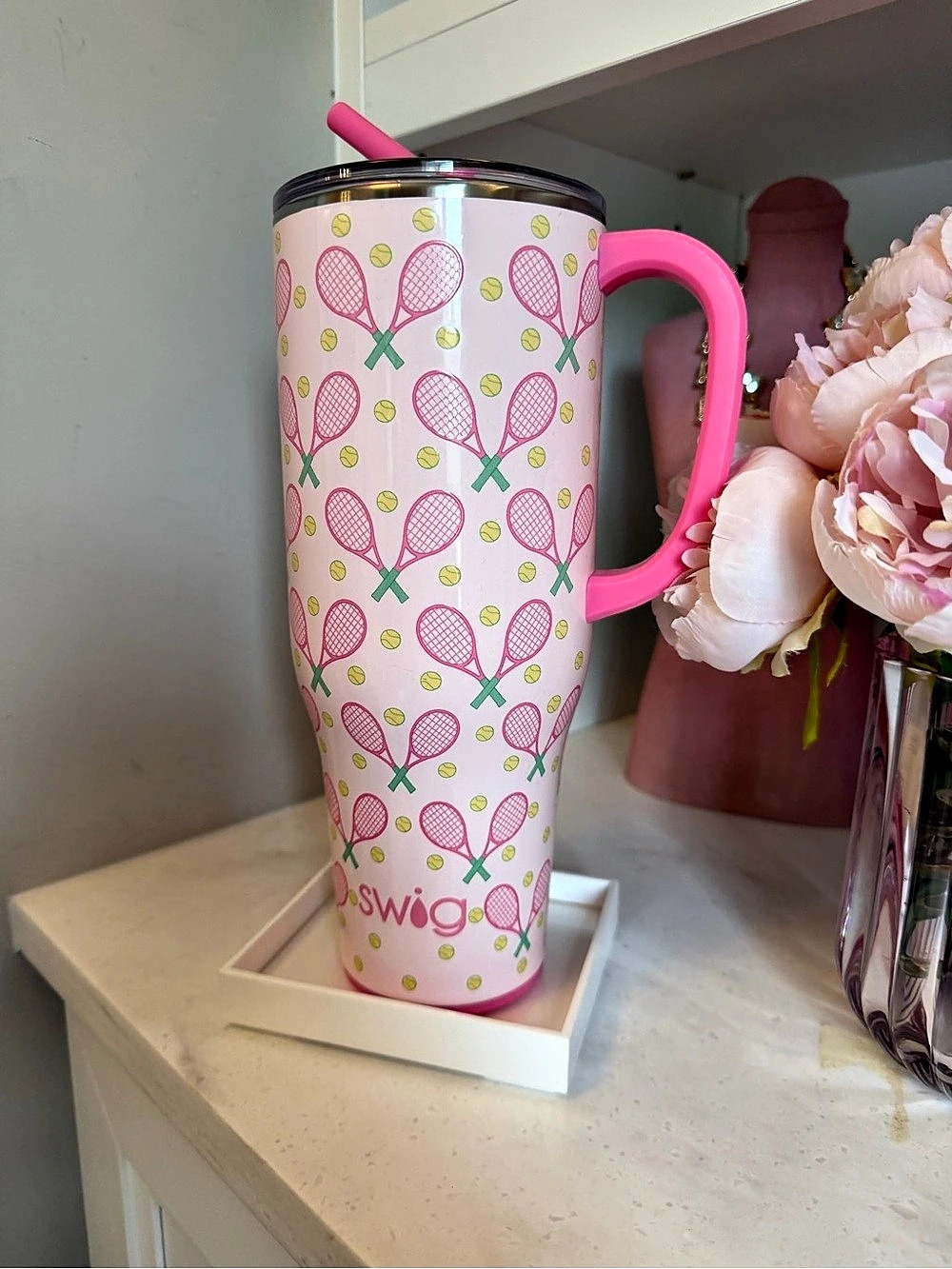 Swig NWOT Pink & White Tennis 🎾 Pickleball Tumbler Like New